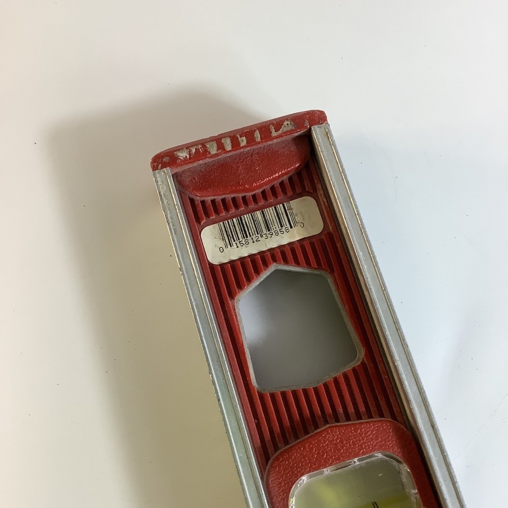 Empire Red Magnetic 24" Magnetic Aluminum Level 39858 - Picture 9 of 11